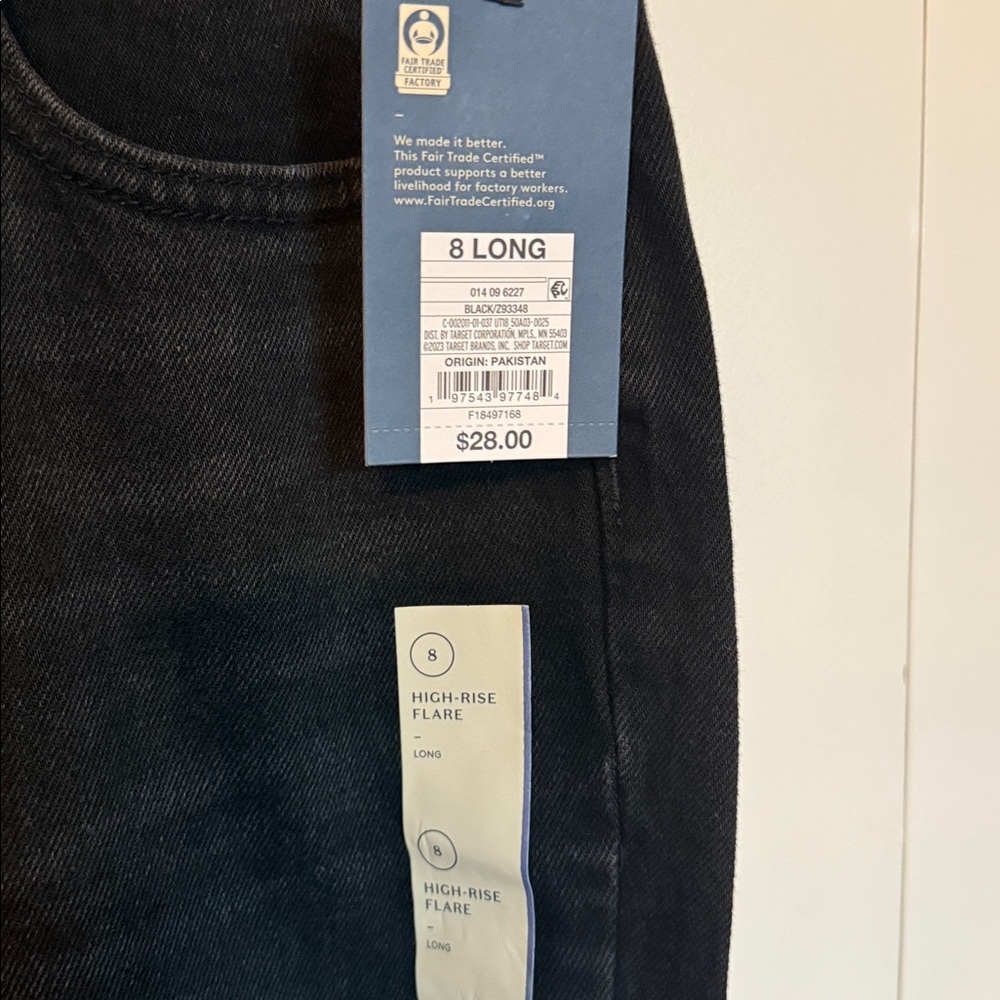 Universal Thread High Rise- Flared Jeans - Picture 6 of 8